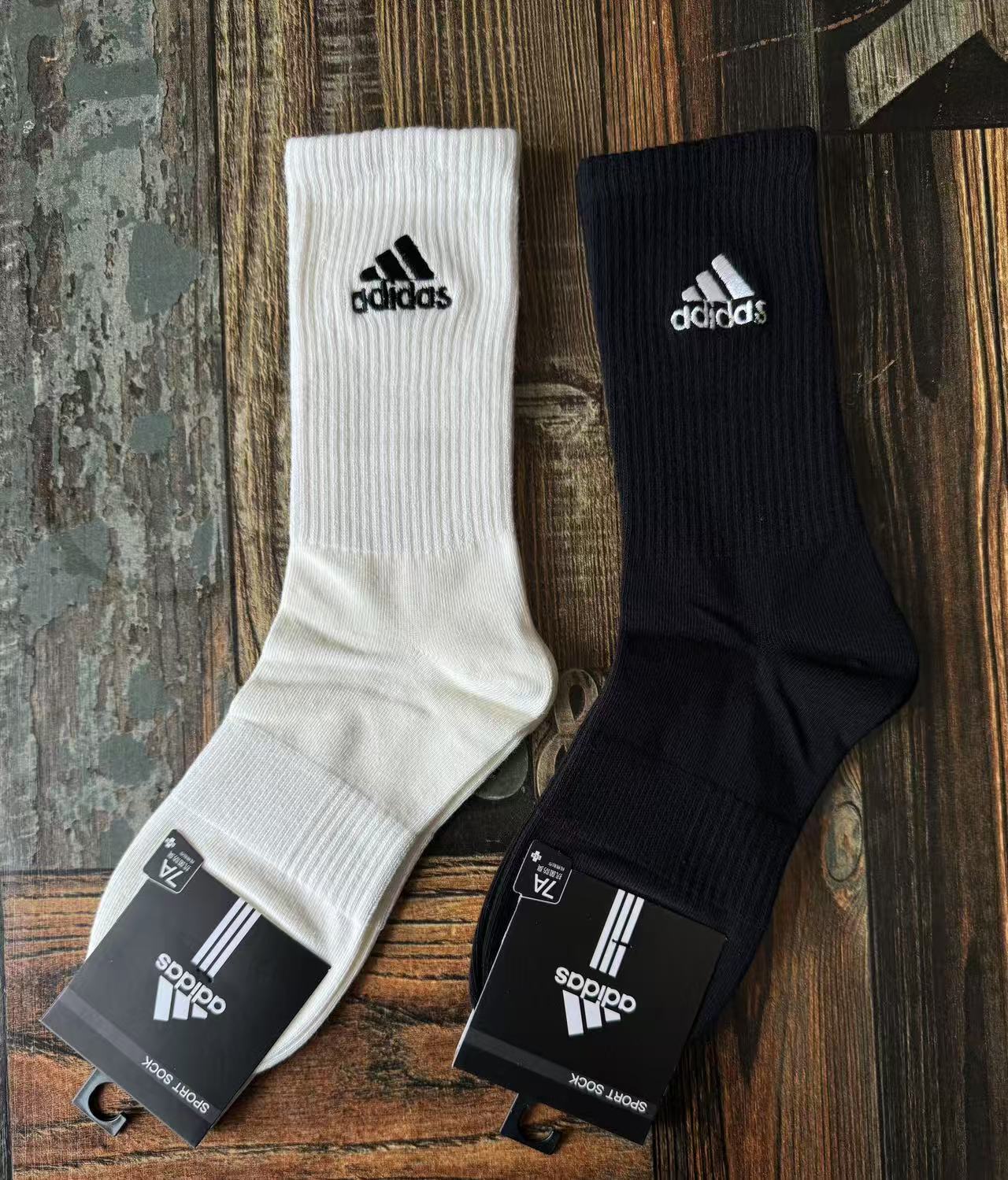 Adidas socks - Details